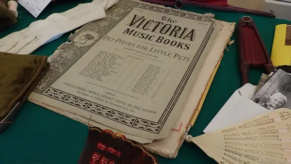 Maies Memoribilia